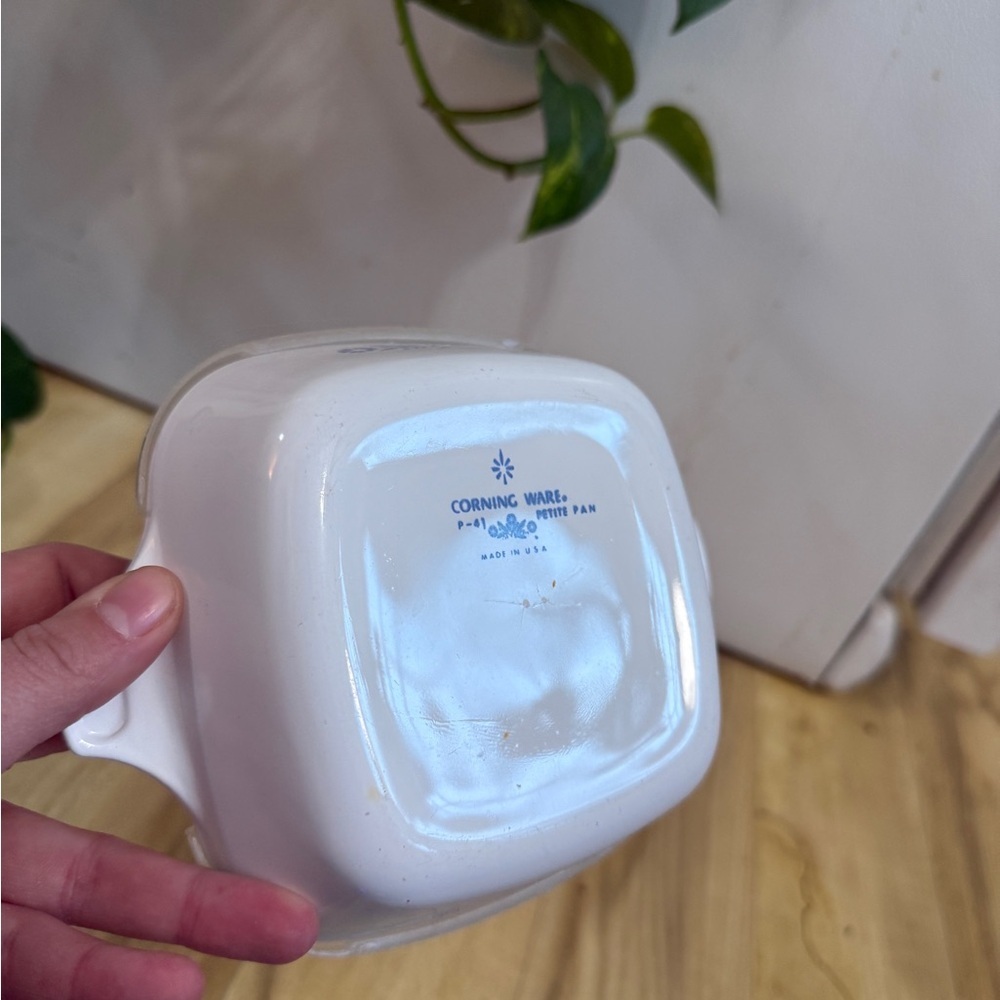 Corningware White Petite Pan with Blue Design - Picture 13 of 13